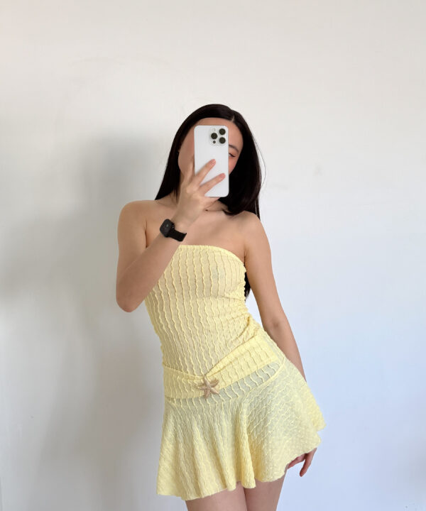 429/CR-VESTIDO STRAPLESS CROCHET PUNTO CON CINTURON HEBILLA ESTRELLA GRANDE Y VOLADO