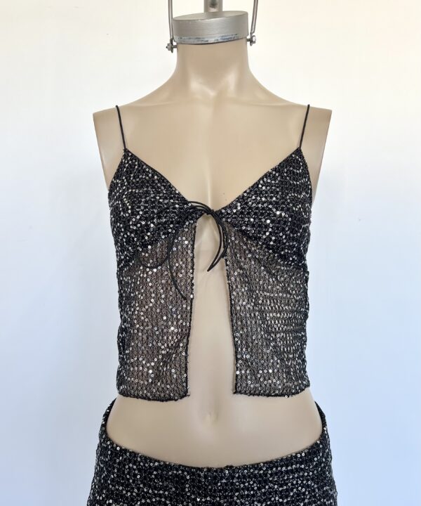 Alternative view of 1921/RLE-TOP RED LENTEJUELA BRETEL COLA DE RATA CON CORDON CENTRO PARA ATAR