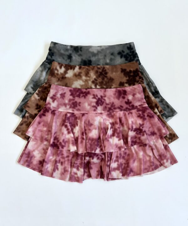 636/TE-POLLERA TUL ESTAMPADO FLORAL DOBLE VOLADO CON SHORT INTERNO  $9500