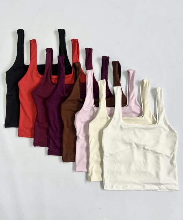 3136/M-TOP MICROFIBRA ESCOTE CUADRADO LARGO CON PECHERA FORRO