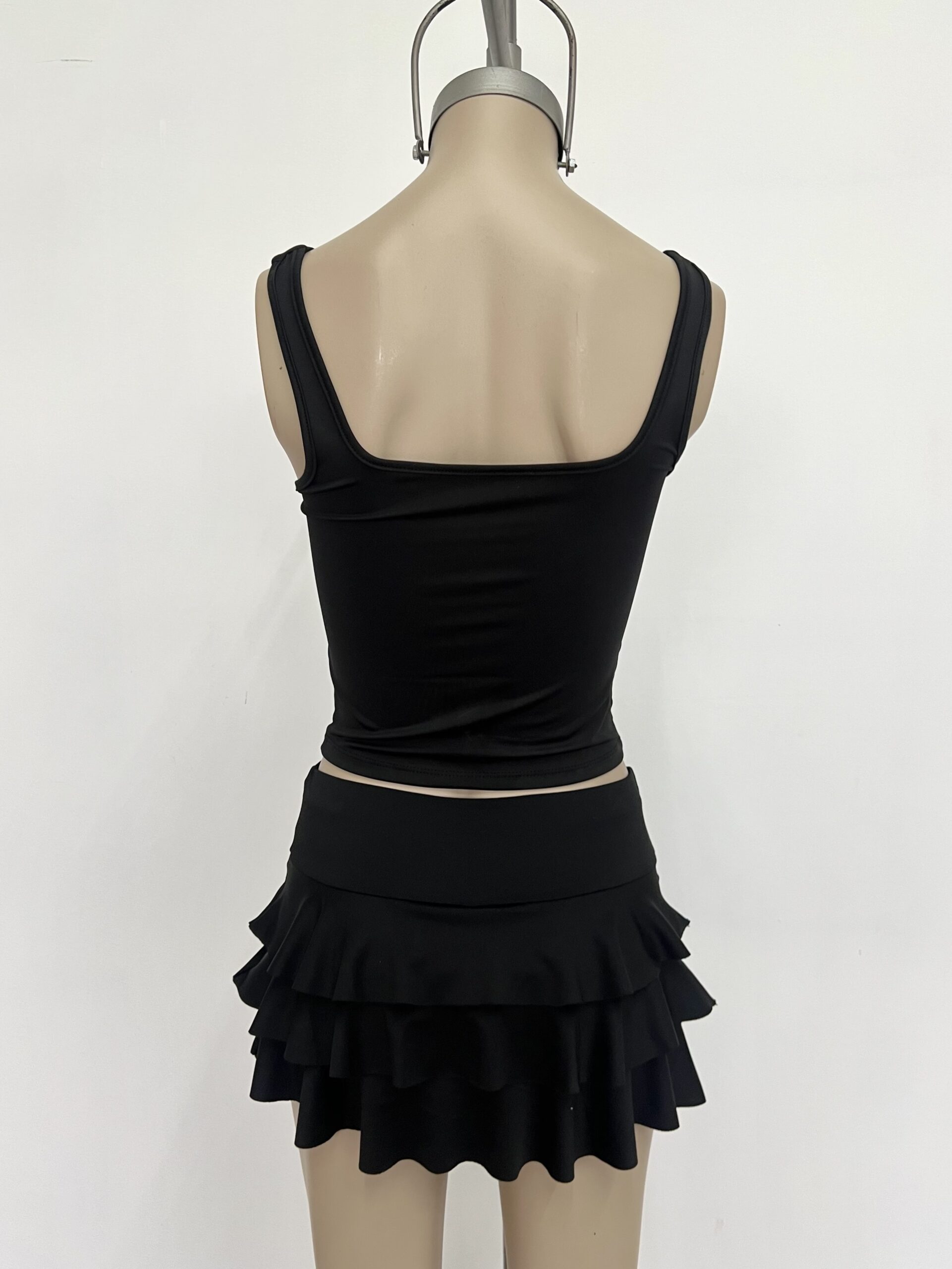 3136/M-TOP MICROFIBRA ESCOTE CUADRADO LARGO CON PECHERA FORRO - Image 3