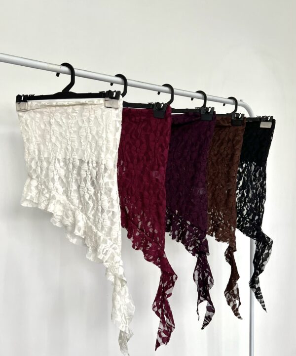 2230/E-TOP BANDO ENCAJE GOYA IRREGULAR PICO CON VOLADO CAIDO