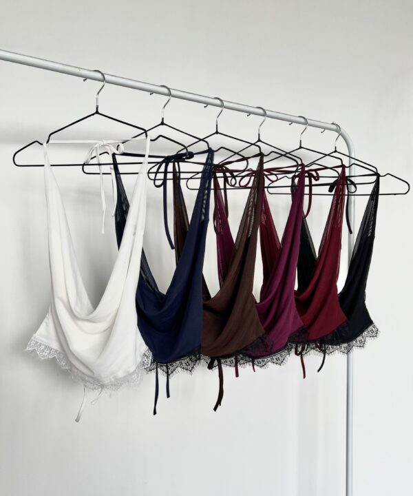 1228/T-TOP TUL LISO BUCHE CAIDO CON PUNTILLA FLECOS ABAJO Y TIRA PARA ATAR CUELLO Y ESPALDA