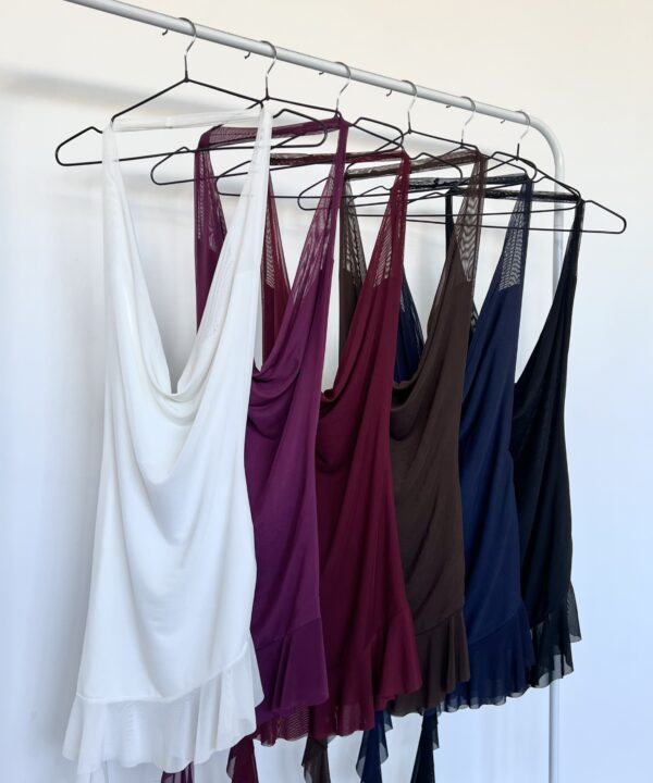 Alternative view of 497/T-VESTIDO TUL LISO MARILYN BUCHE RECORTE IRREGULAR CON VOLADO CAIDO PICO