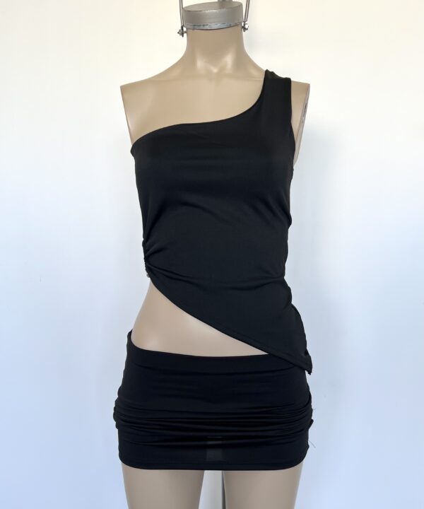 Alternative view of 2106/M-TOP MICROFIBRA UN HOMBRO PECHERA FORRADO PICO IRREGULAR CON HEBILLA U LATERAL