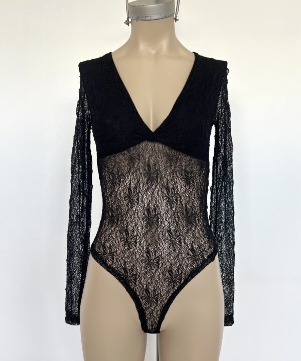 Alternative view of 5338/E-BODY ENCAJE DEGAS MANGA LARGA CON ESCOTE FORRADO Y GANCHO