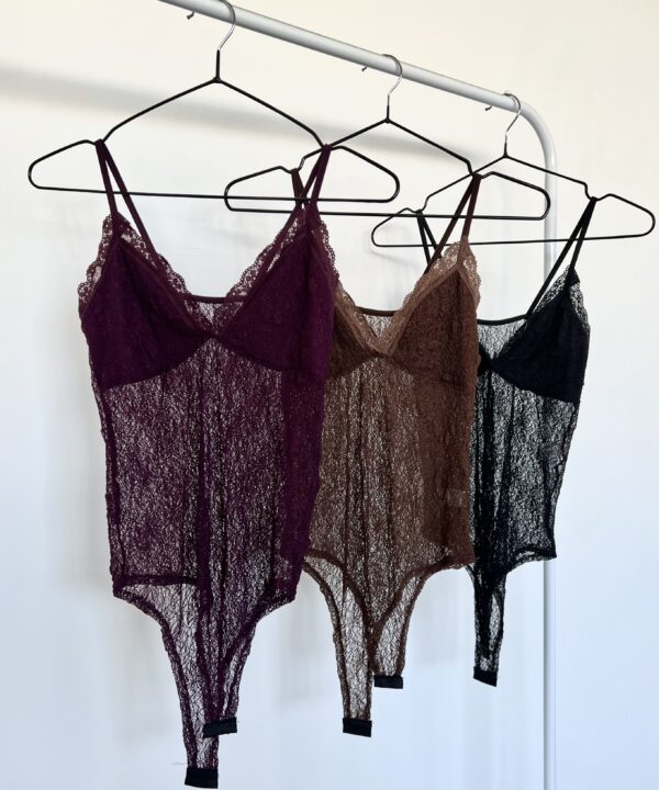 5125/E-BODY ENCAJE DEGAS TIRITA PECHERA CON PUNTILLA FORRADO Y GANCHO