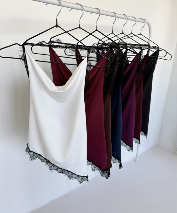 Alternative view of 1011/M-TOP MICRO HALTER SEMIBUCHE AMERICANA CON PUNTILLA FLECOS SISA Y PICO