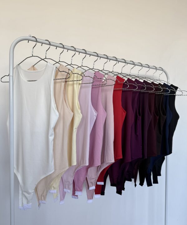 5320/M-BODY MICROFIBRA MUSCULOSA CON FORRO Y GANCHO