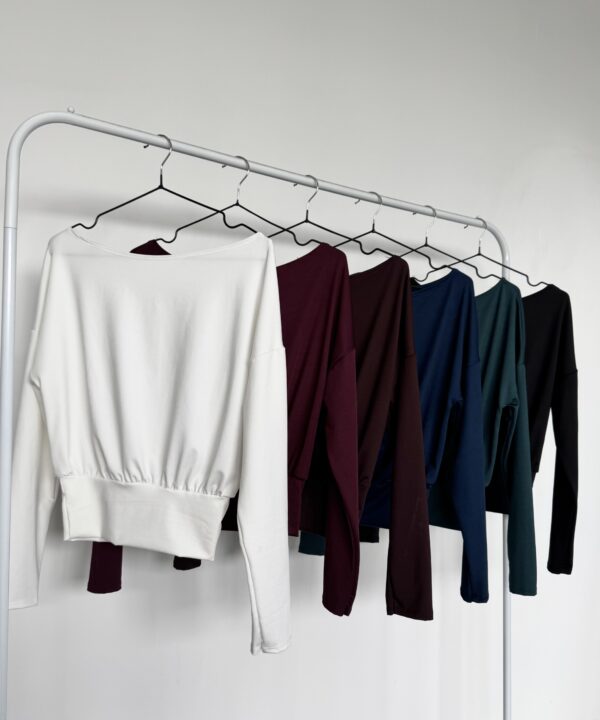 3112/M-REMERA MICROFIBRA MANGA LARGA CUELLO BOTE CINTURA ANCHA FRUNCIDO GLOBO