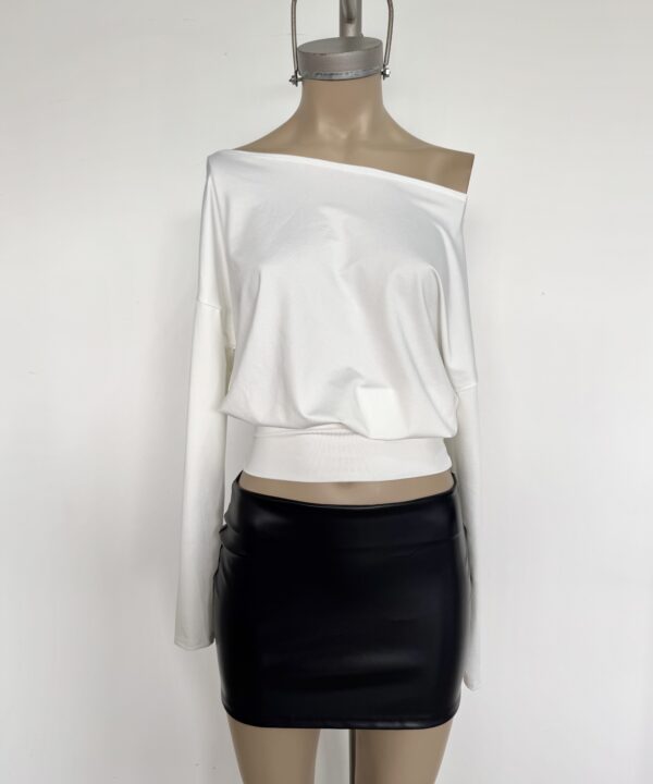 Alternative view of 3112/M-REMERA MICROFIBRA MANGA LARGA CUELLO BOTE CINTURA ANCHA FRUNCIDO GLOBO