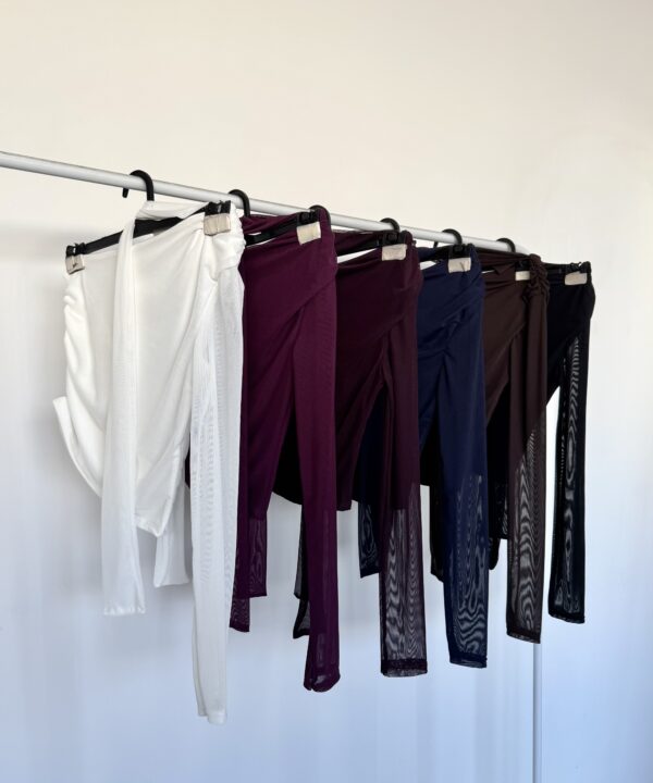 1840/3T-TOP TUL LISO UNA MANGA CON LAZO CORBATA PARA ATAR CUELLO