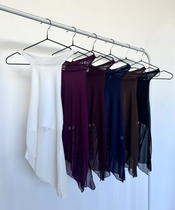 1815/T-TOP TUL LISO AMERICANA PICO IRREGULAR TAJO LATERAL CON CUELLO HALTER PARA ATAR