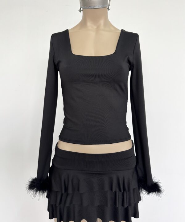 Alternative view of 1218/M-REMERA MICROFIBRA ESCOTE CUADRADO MANGA LARGA CON PLUMA PUÑO Y ESPALDA U TIRA RECTO