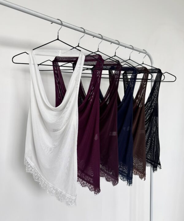 1520/T-TOP TUL LISO MARILYN BUCHE PICO CON TAJO Y PUNTILLA FLECOS ABAJO