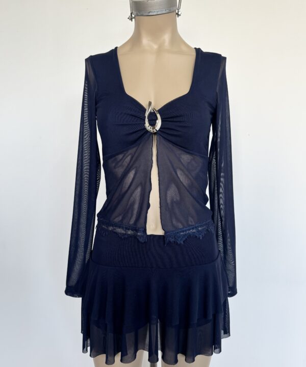 Alternative view of 2225/3T-REMERA TUL LISO MANGA LARGA PECHERA FORRADO HEBILLA GOTITA CENTRO CON VOLADO PUNTILLA FLECOS