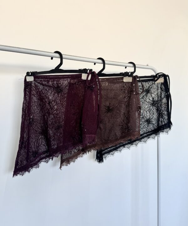 24/TB-PAREO TUL BORDADO FLORES LENTEJUELA PICO CON PUNTILLA FLECOS