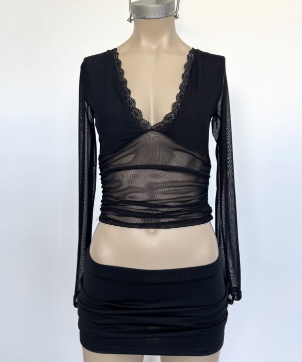 Alternative view of 2129/3T-REMERA TUL LISO MANGA LARGA PUNTILLA ESCOTE CON PECHERA FORRADO Y FRUNCE ELASTICO LATERALES