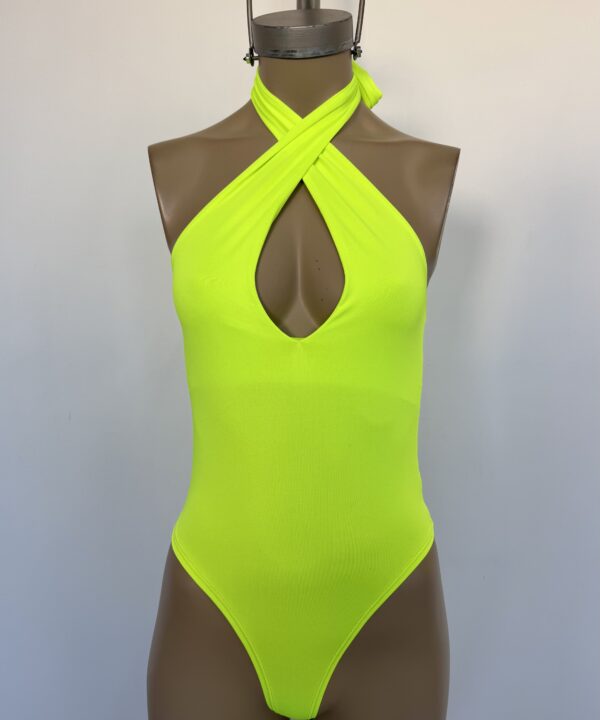Alternative view of 7106/FL-BODY MICROFIBRA FLUOR ESCOTE V CON TIRA PARA ATAR CUELLO MULTIUSO
